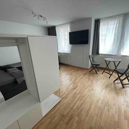 Apartment Next To Mariahilferstrasse Vienna Exterior photo