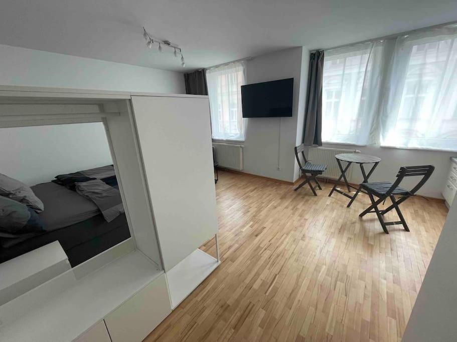 Apartment Next To Mariahilferstrasse Vienna Exterior photo
